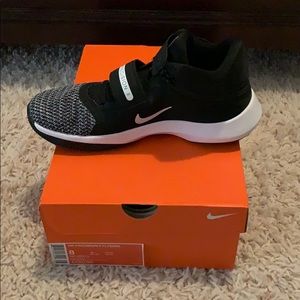 Nike Air Precision II Flyease